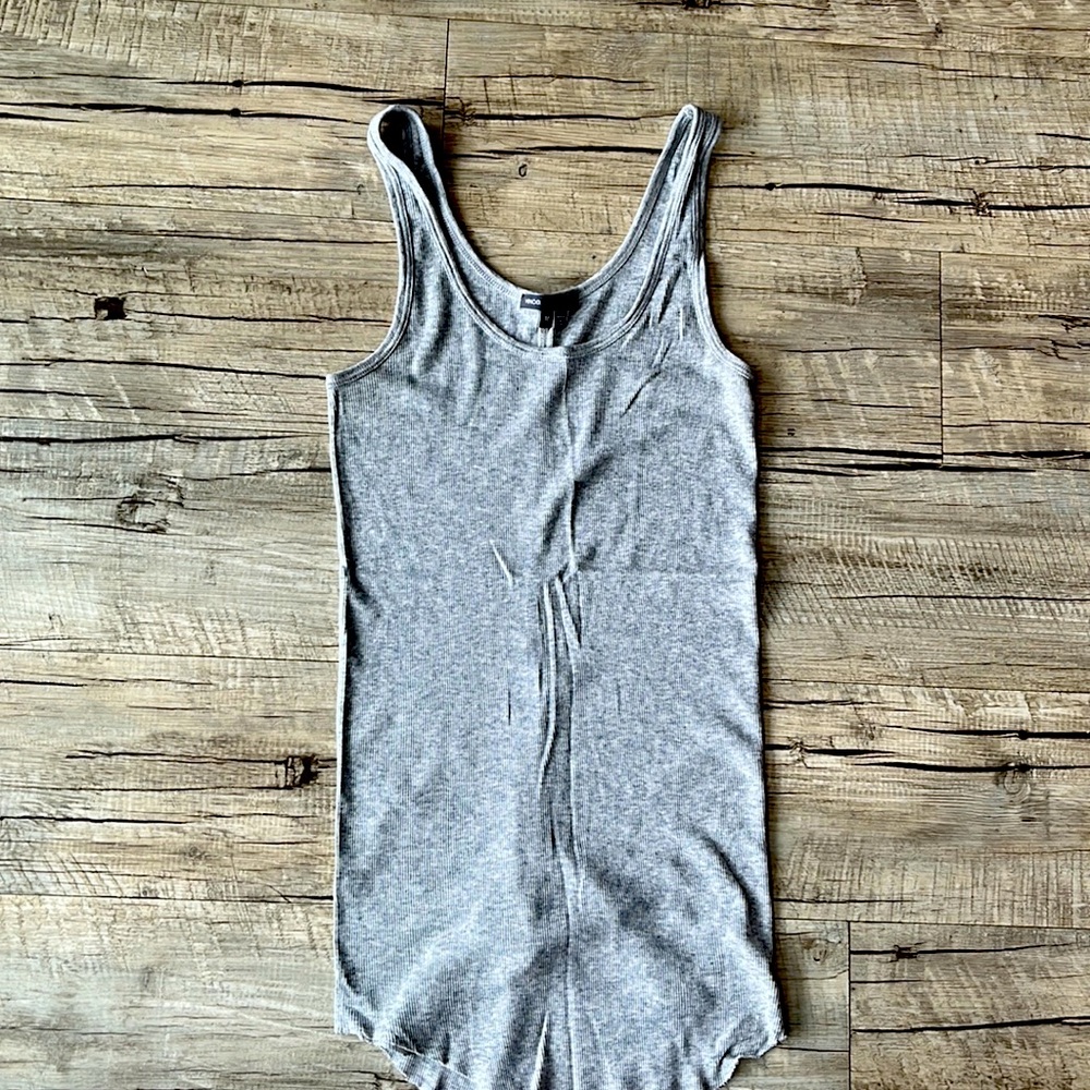 NWOT Vince Ribbed Tank Top, Heathered Gray, Size M.